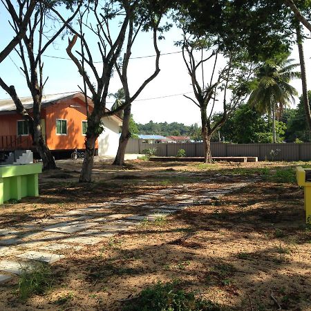 First Guest House Kuantan Kültér fotó