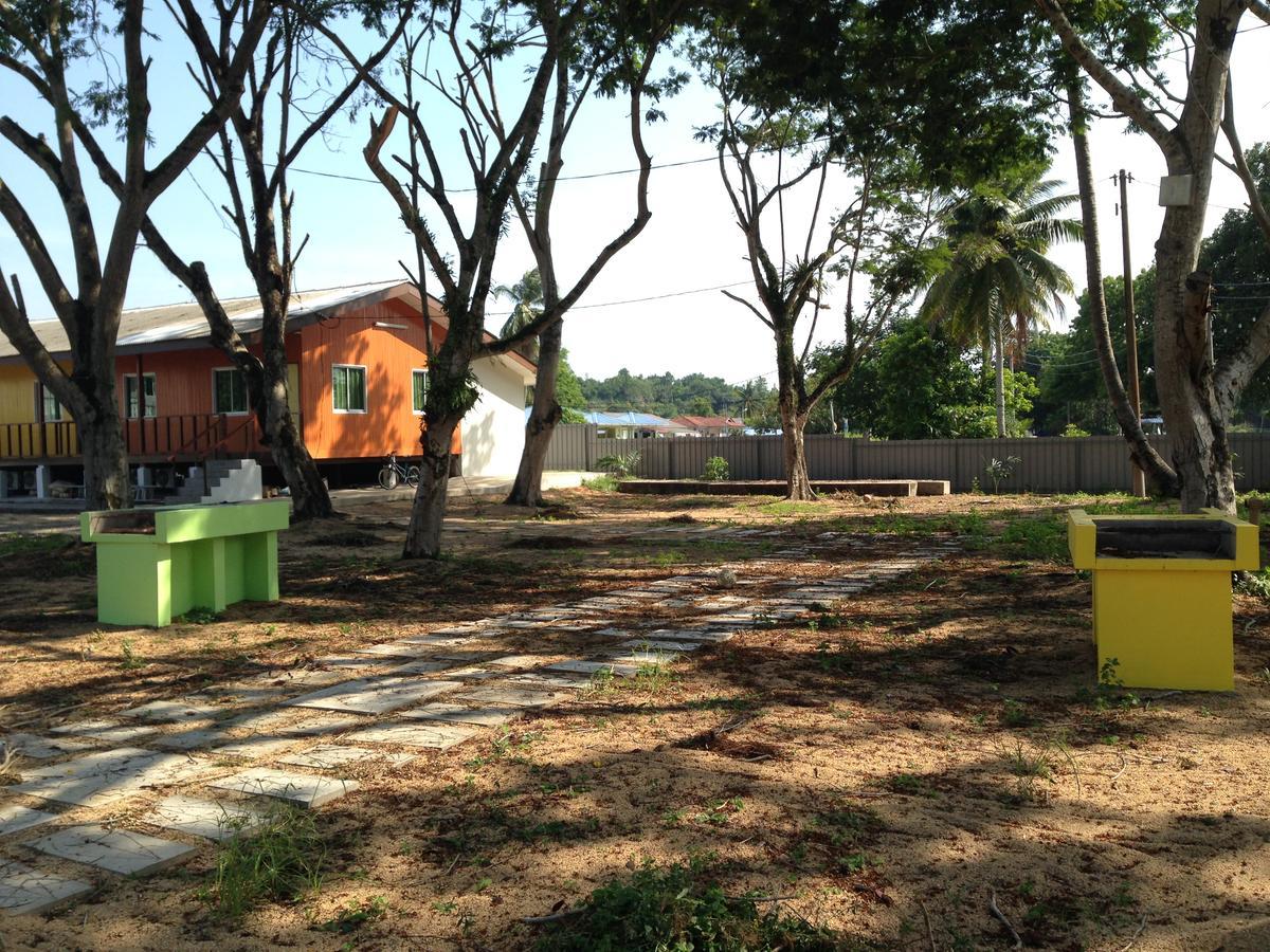 First Guest House Kuantan Kültér fotó