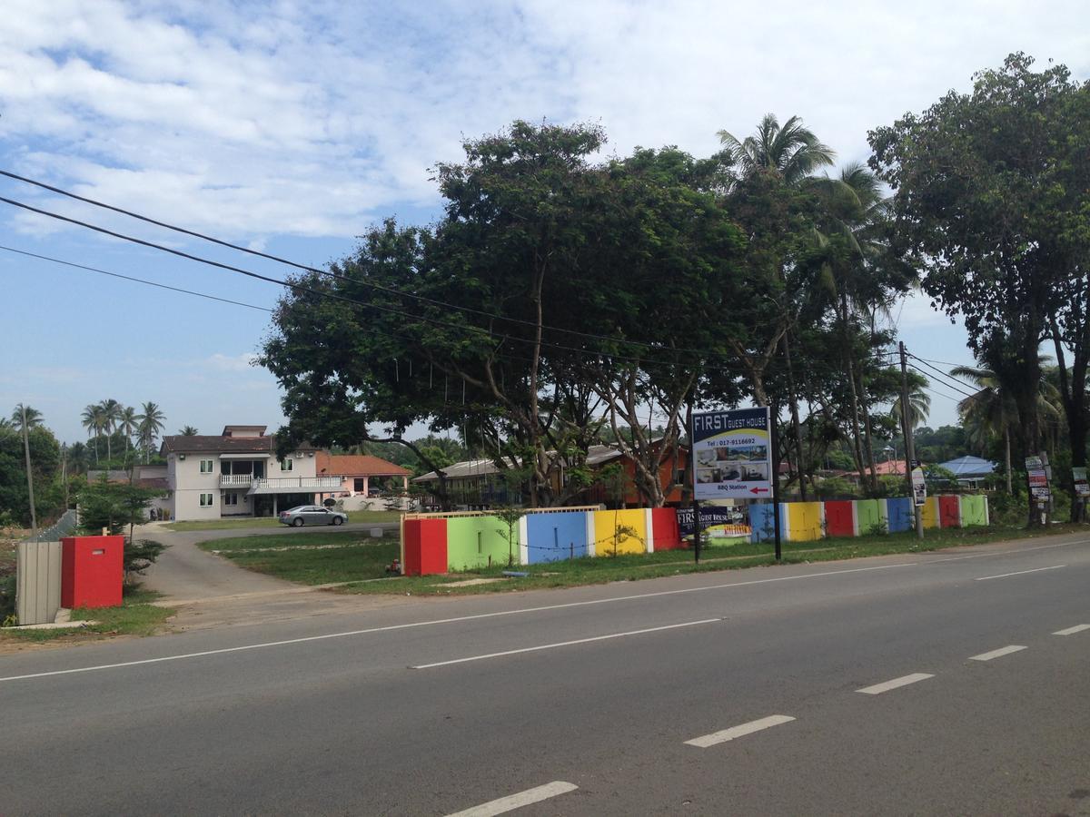 First Guest House Kuantan Kültér fotó